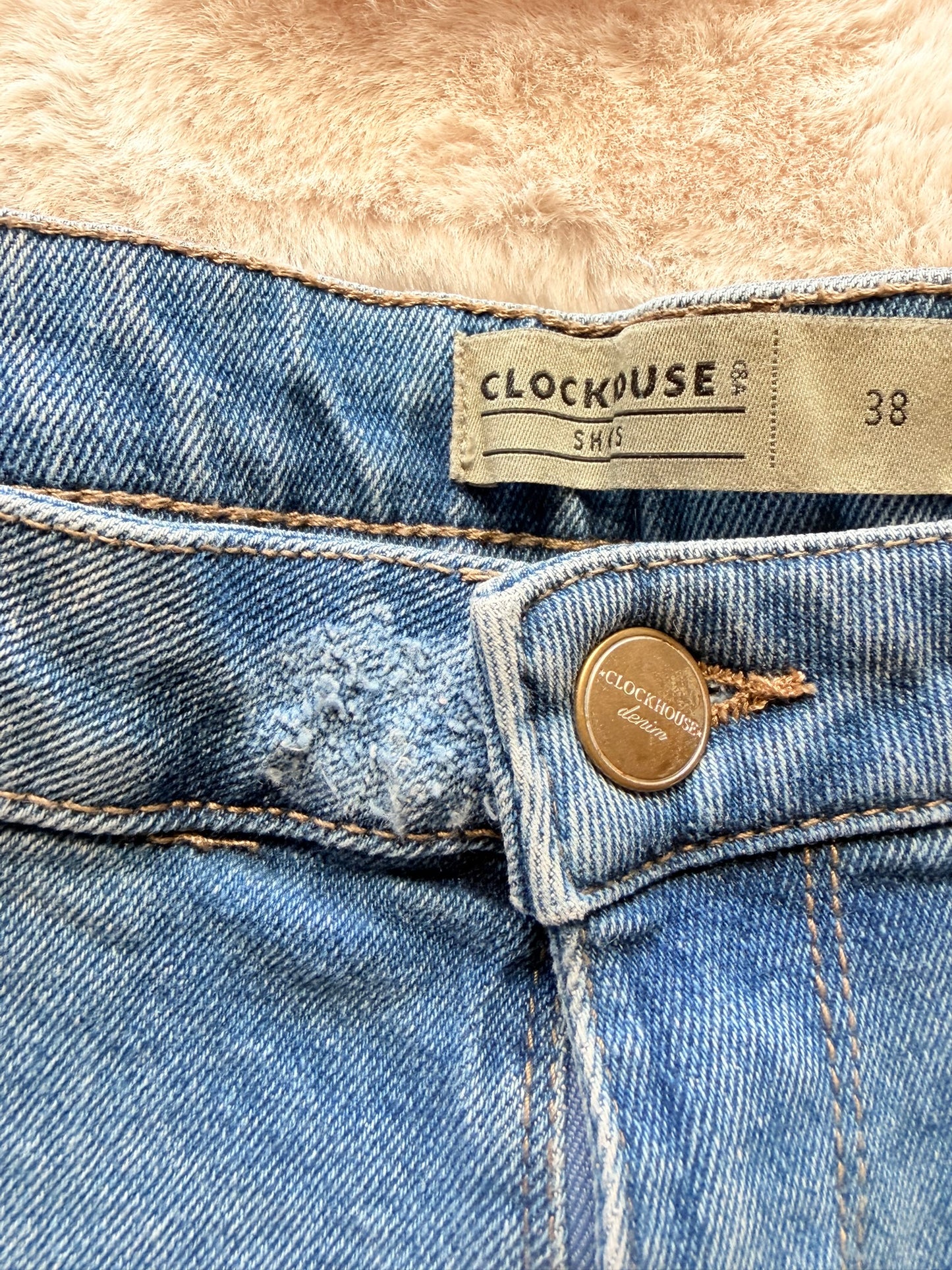 Clockhouse Jeansshorts mit Blumenstickerei l Gr. 38