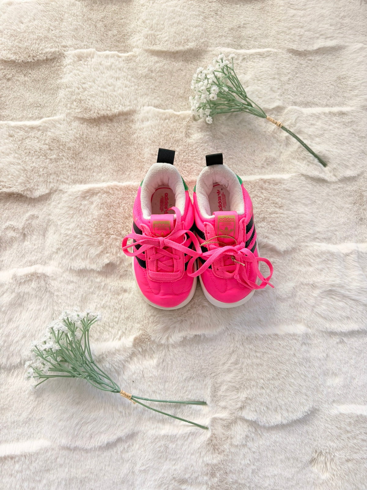 adidas l Baby Sneaker in pink l Gr. 23